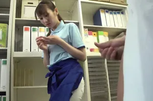 Nhìn thấy bạn gái của anh trai ướt sủng, cậu em Người chồng chịu không nổi